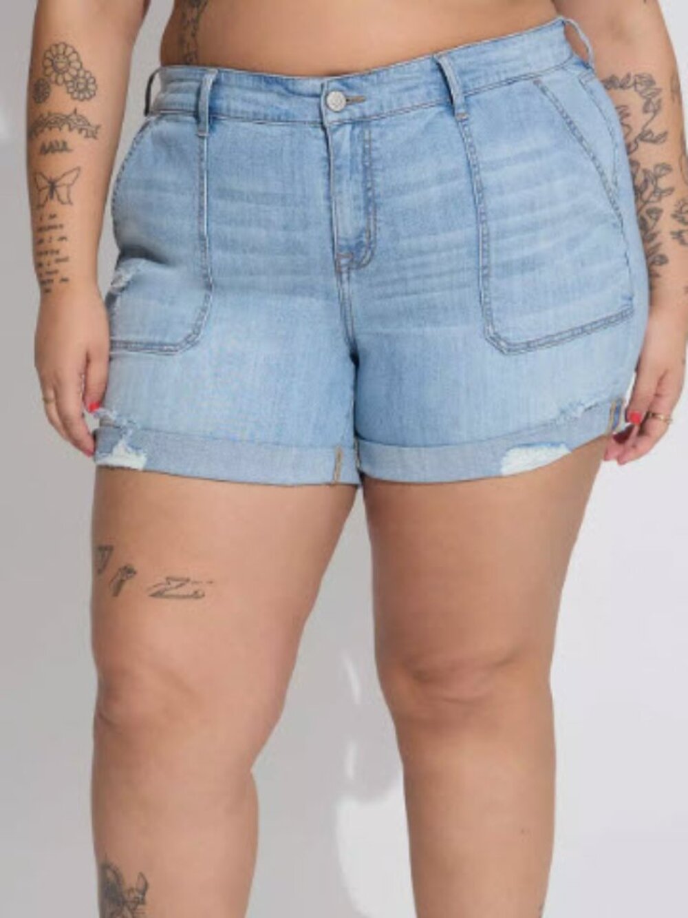 Torrid 5" Vintage Stretch Mid-Rise Perfect Fit Short size 10 NWOT!